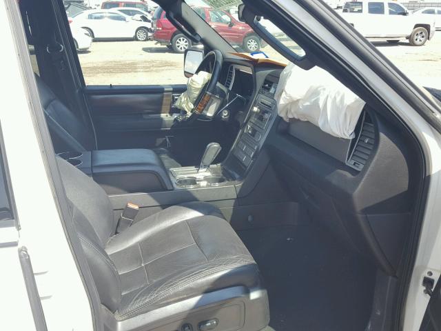 5LMFU28537LJ21584 - 2007 LINCOLN NAVIGATOR Blanc photo 5