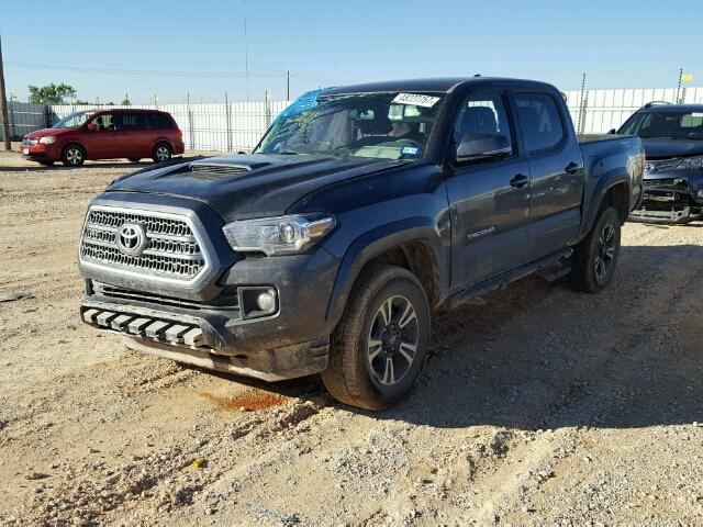 5TFCZ5AN1HX076419 - 2017 TOYOTA TACOMA DOU GRAY photo 2