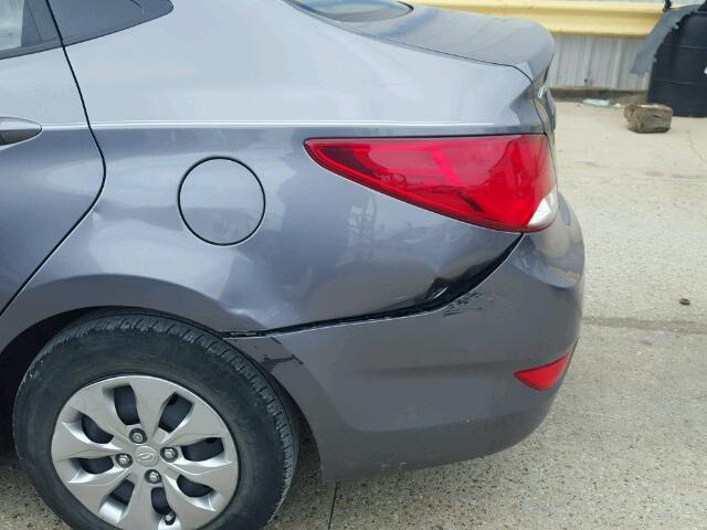 KMHCT4AE3GU969649 - 2016 HYUNDAI ACCENT SE GRAY photo 9