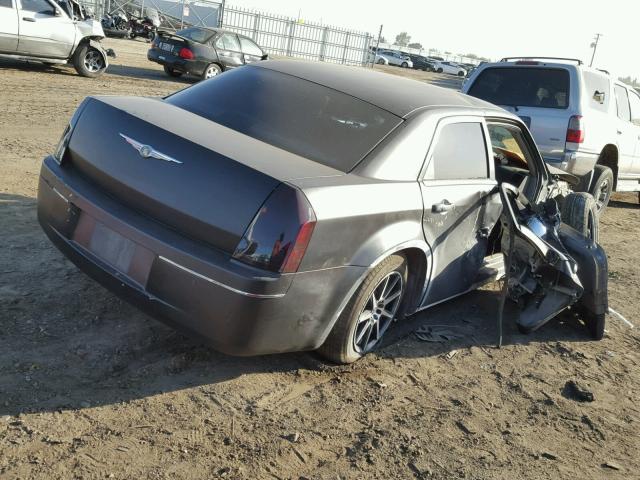 2C3KA53G46H452232 - 2006 CHRYSLER 300 TOURIN BLACK photo 4