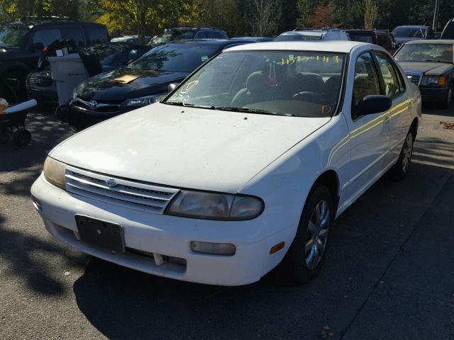 1N4BU31D8VC219252 - 1997 NISSAN ALTIMA XE WHITE photo 2