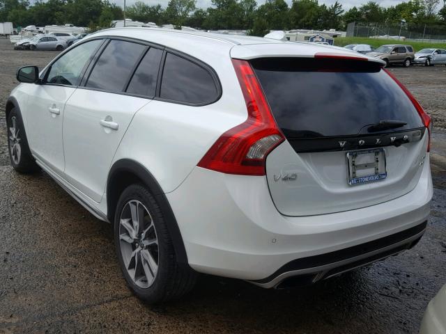 YV4612HKXG1012117 - 2016 VOLVO V60 CROSS WHITE photo 3