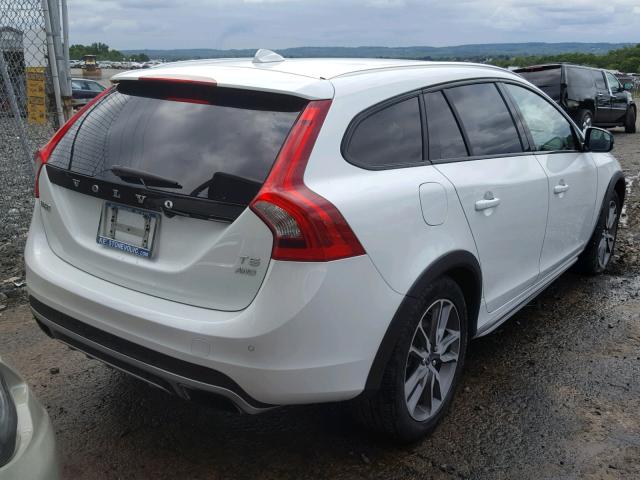 YV4612HKXG1012117 - 2016 VOLVO V60 CROSS WHITE photo 4