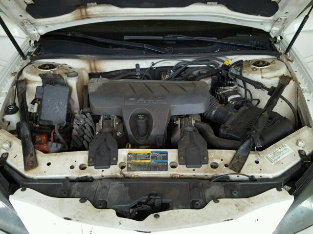 2G2WP582X71224713 - 2007 PONTIAC GRAND PRIX WHITE photo 7