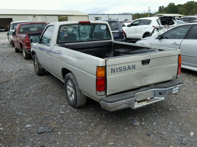 1N6SD11S3TC375058 - 1996 NISSAN TRUCK BASE SILVER photo 3