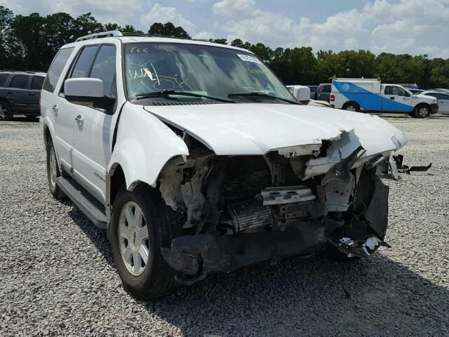 5LMFU27R53LJ11413 - 2003 LINCOLN NAVIGATOR Biały zdjęcie 1