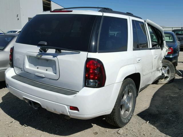 1GNDT13S782225048 - 2008 CHEVROLET TRAILBLAZE WHITE photo 4