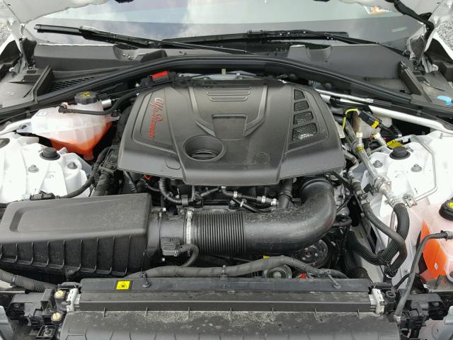 ZARFAEDN0J7573960 - 2018 ALFA ROMEO GIULIA Q4 WHITE photo 7