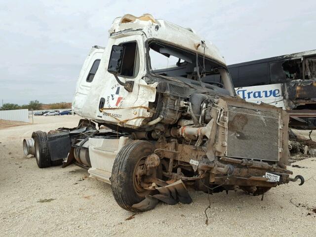 3AKJGLD51FSGJ0438 - 2015 FREIGHTLINER CASCADIA 1 WHITE photo 1