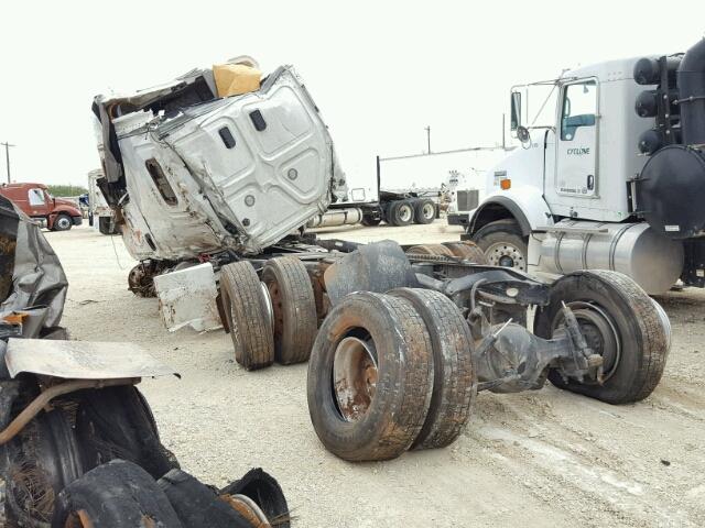 3AKJGLD51FSGJ0438 - 2015 FREIGHTLINER CASCADIA 1 WHITE photo 3