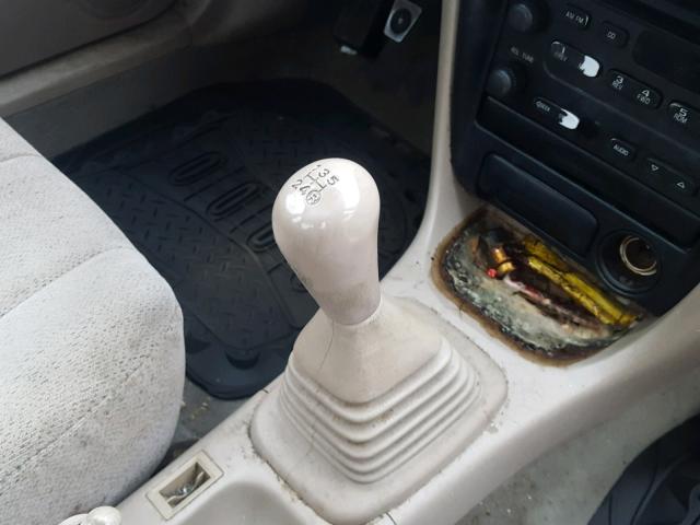 1Y1SK528XYZ405837 - 2000 CHEVROLET GEO PRIZM 棕色 照片 9