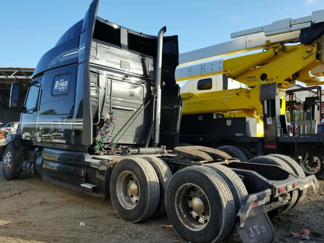 4V4NC9TG9FN909560 - 2015 VOLVO VN VNL BLACK photo 3