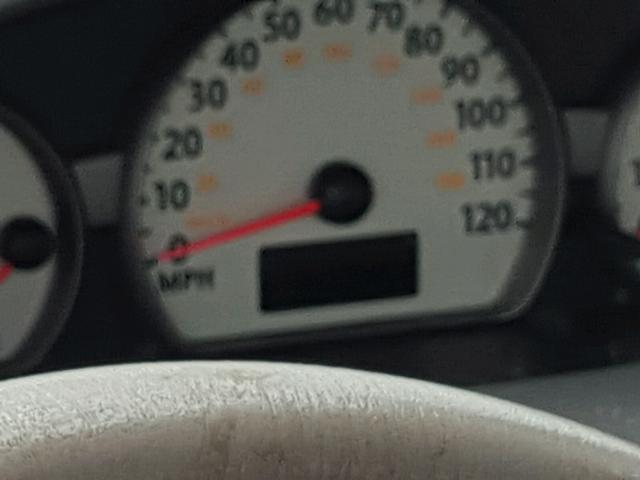 1G8AL52F63Z140185 - 2003 SATURN ION LEVEL SILVER photo 8