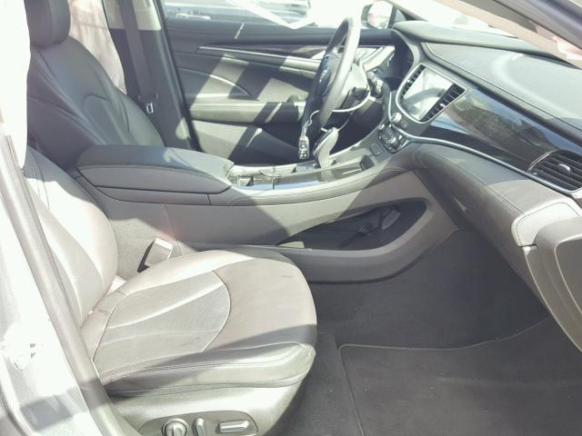 1G4ZP5SZ8JU125958 - 2018 BUICK LACROSSE E 灰色 照片 5