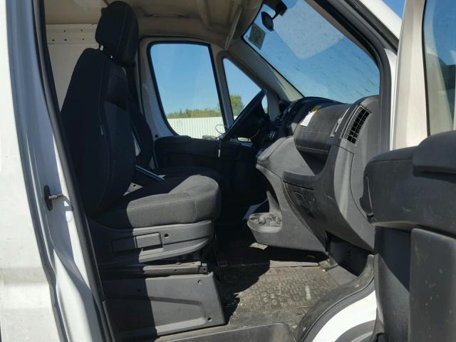 3C6URVJGXEE106428 - 2014 RAM PROMASTER WHITE photo 5