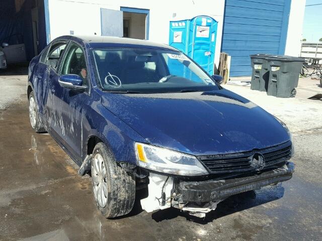 3VWD17AJXEM395966 - 2014 VOLKSWAGEN JETTA SE BLUE photo 1