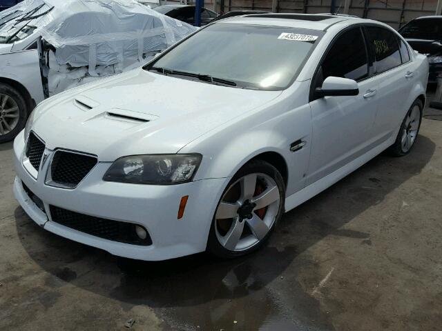 6G2EC57Y89L226344 - 2009 PONTIAC G8 GT WHITE photo 2