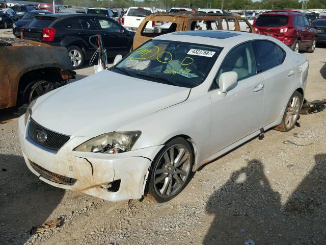 JTHBK262165018668 - 2006 LEXUS IS 250 WHITE photo 2