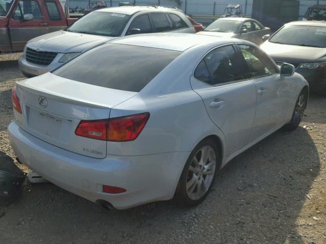 JTHBK262165018668 - 2006 LEXUS IS 250 WHITE photo 4