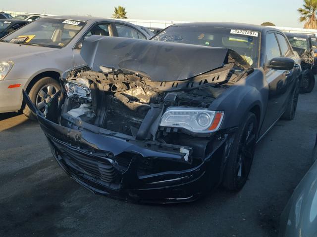 2C3CCAAGXDH659134 - 2013 CHRYSLER 300 BLACK photo 2