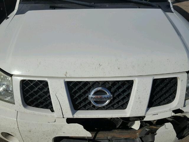 1N6AA07AX4N574529 - 2004 NISSAN TITAN XE WHITE photo 7