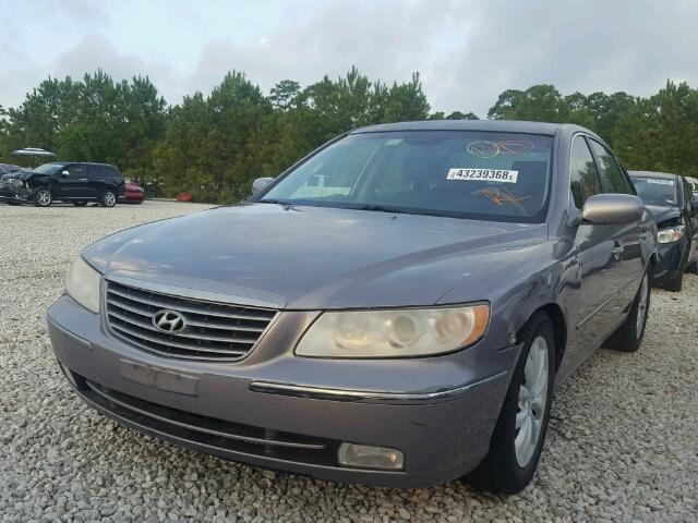 KMHFC46F56A120752 - 2006 HYUNDAI AZERA SE GRAY photo 2