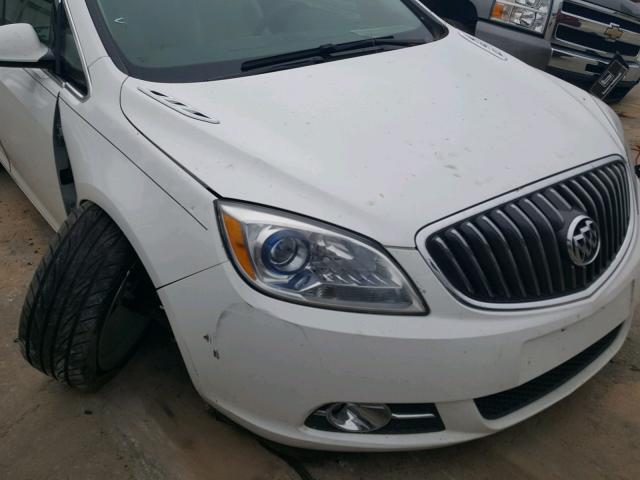 1G4PR5SK1F4213617 - 2015 BUICK VERANO CON WHITE photo 9