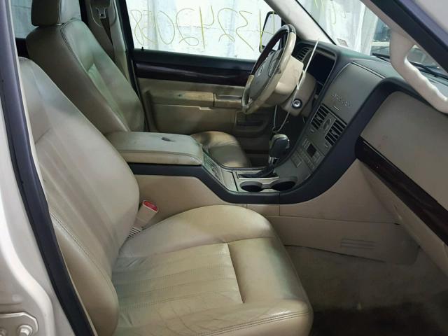 5LMEU68H55ZJ06916 - 2005 LINCOLN AVIATOR 米色 照片 5