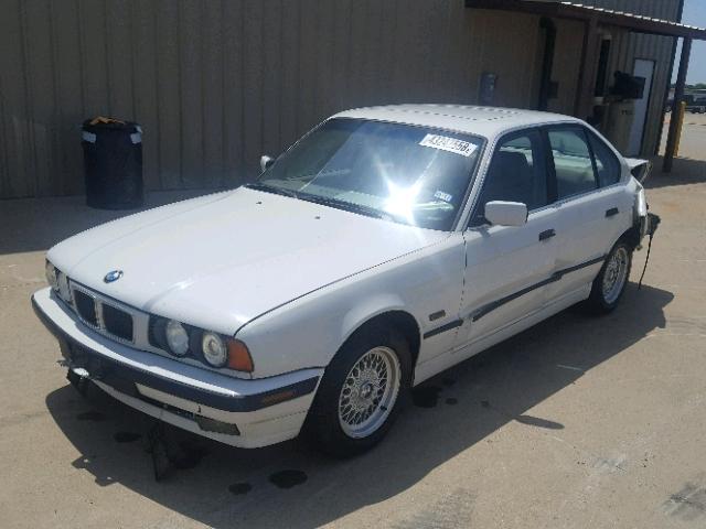 WBAHD6327SGK59227 - 1995 BMW 525 I AUTO WHITE photo 2