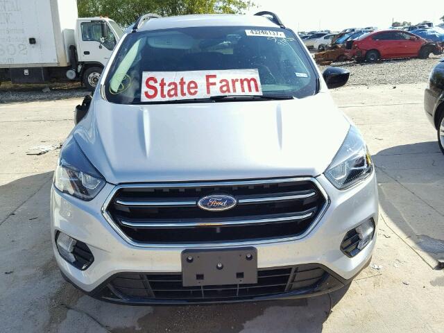 1FMCU0GD2HUC24283 - 2017 FORD ESCAPE SE SILVER photo 9