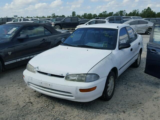 1Y1SK5388RZ003072 - 1994 GEO PRIZM WHITE photo 2