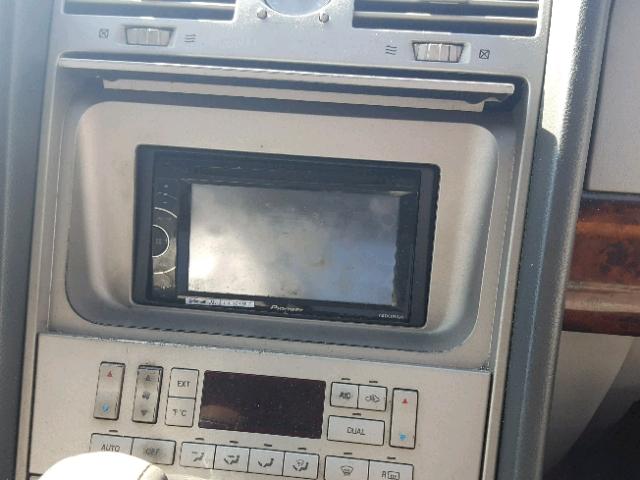 5LMFU27R34LJ33069 - 2004 LINCOLN NAVIGATOR Қара фото 10