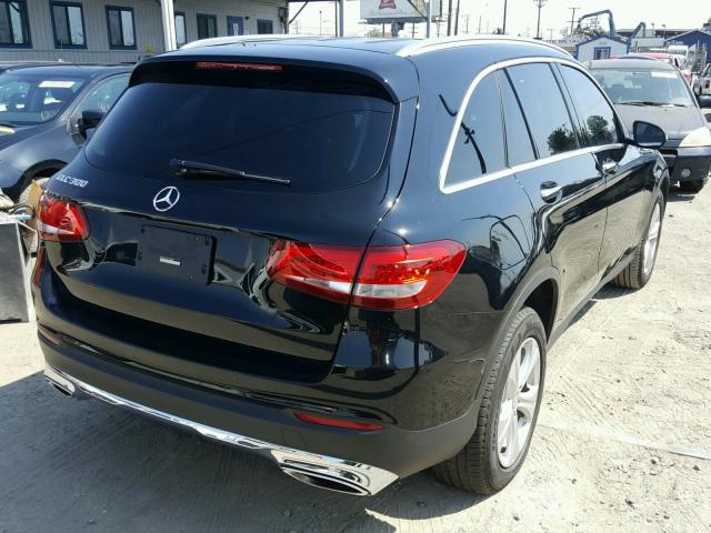 WDC0G4JB1GF014557 - 2016 MERCEDES-BENZ GLC 300 BLACK photo 4