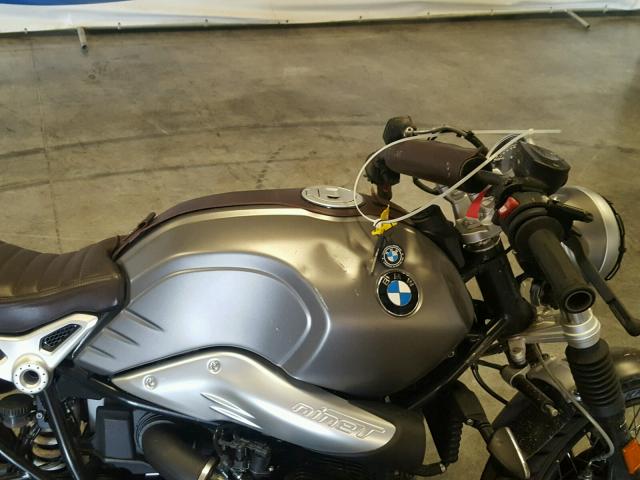 WB10J3306HZ794162 - 2017 BMW R NINE T S GRAY photo 5