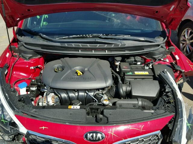 KNAFK4A63G5572768 - 2016 KIA FORTE LX RED photo 7