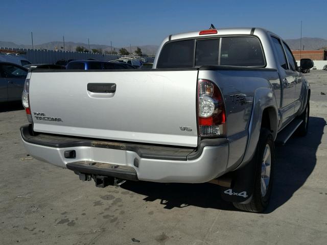 5TFMU4FN5DX011489 - 2013 TOYOTA TACOMA DOU SILVER photo 4