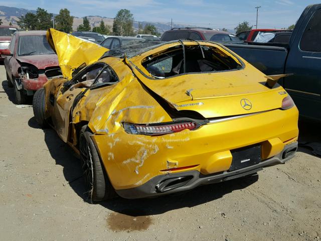 WDDYJ7JA2HA010105 - 2017 MERCEDES-BENZ AMG GT S YELLOW photo 3