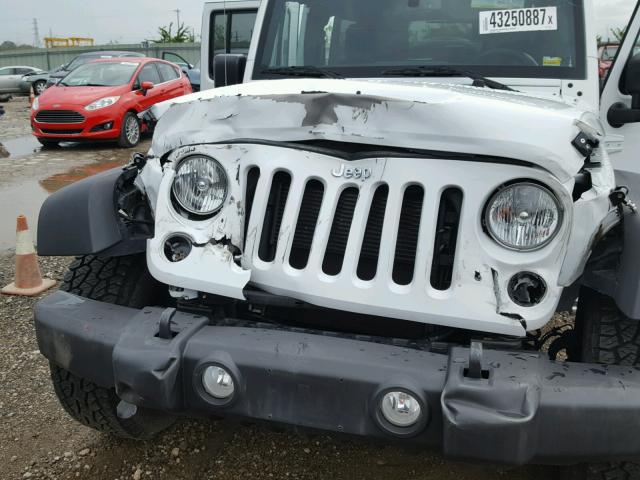 1C4BJWDG4FL721882 - 2015 JEEP WRANGLER U WHITE photo 7