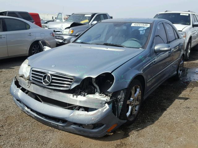 WDBRF52H37A919189 - 2007 MERCEDES-BENZ C 230 BLUE photo 2