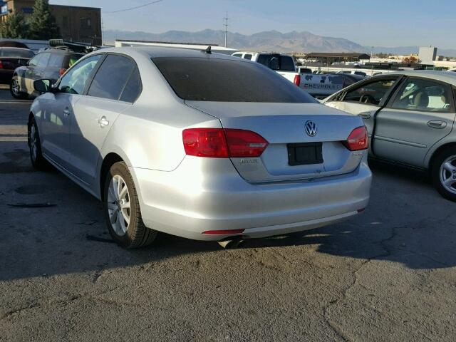3VWDP7AJ5DM414775 - 2013 VOLKSWAGEN JETTA SE Gümüş foto 3