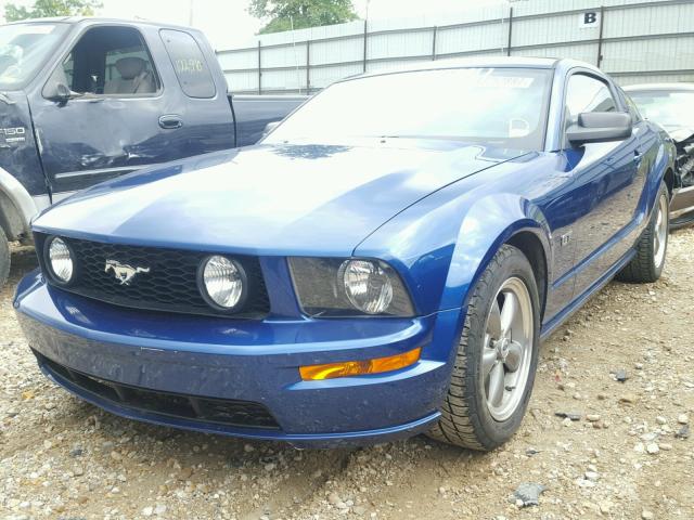 1ZVFT82H765219789 - 2006 FORD MUSTANG BLUE photo 2