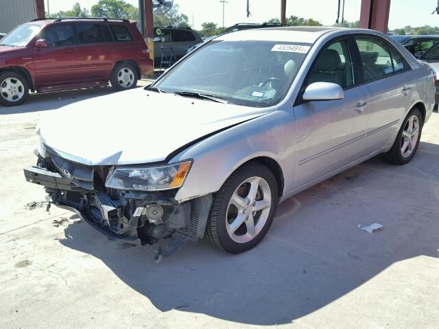 5NPEU46F06H010939 - 2006 HYUNDAI SONATA SILVER photo 2