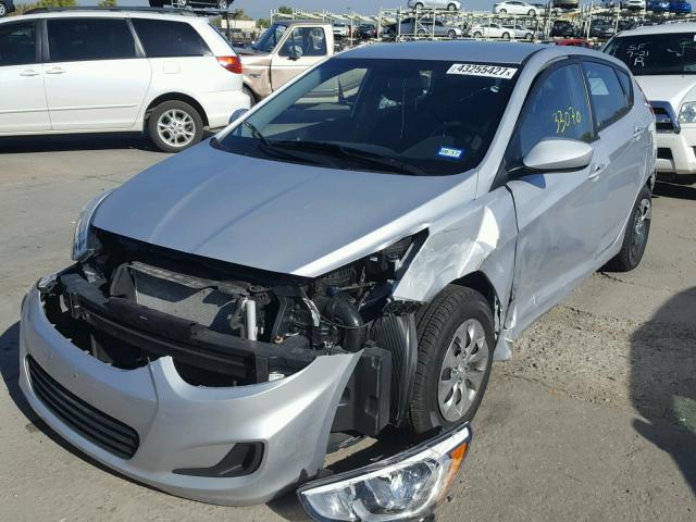 KMHCT5AE5FU232523 - 2015 HYUNDAI ACCENT GS SILVER photo 2