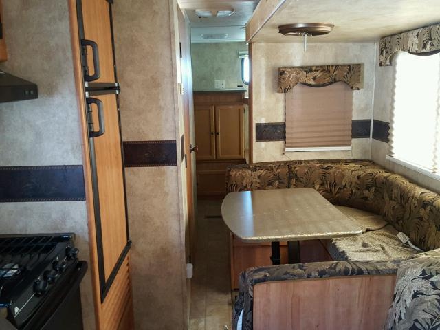 4YDT2912XAT412564 - 2010 PASSPORT ULTRA LITE WHITE photo 6