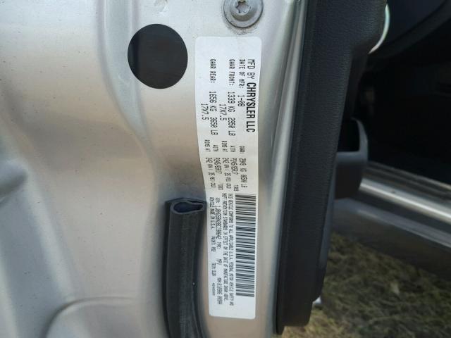 1J8HG58N28C190642 - 2008 JEEP COMMANDER SILVER photo 10