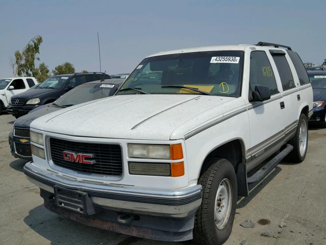 1GKEK13R5XJ720516 - 1999 GMC DENALI WHITE photo 2