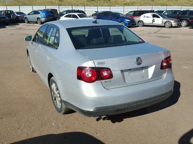 3VWRZ7AJ6AM052967 - 2010 VOLKSWAGEN JETTA SE 银色 照片 3