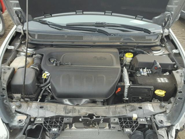 1C3CDFAA8GD504685 - 2016 DODGE DART SE GRAY photo 7