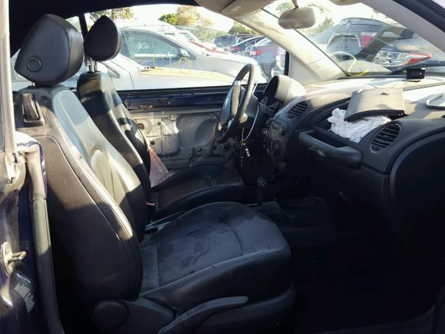 3VWRF31Y56M306125 - 2006 VOLKSWAGEN NEW BEETLE 蓝色 照片 5
