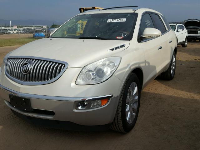 5GAKVDED8CJ366432 - 2012 BUICK ENCLAVE WHITE photo 2
